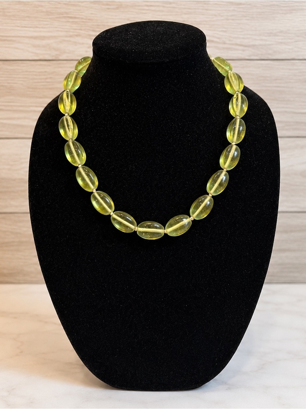 NWOT Handcrafted Green Glass Beaded Chunky Women’s Necklace